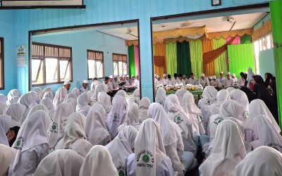 Wujudkan Generasi Qur’ani, Siswa MA PIP Habirau Tengah Laksanakan Khataman Bersama